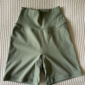 P’tula Sweeney shorts